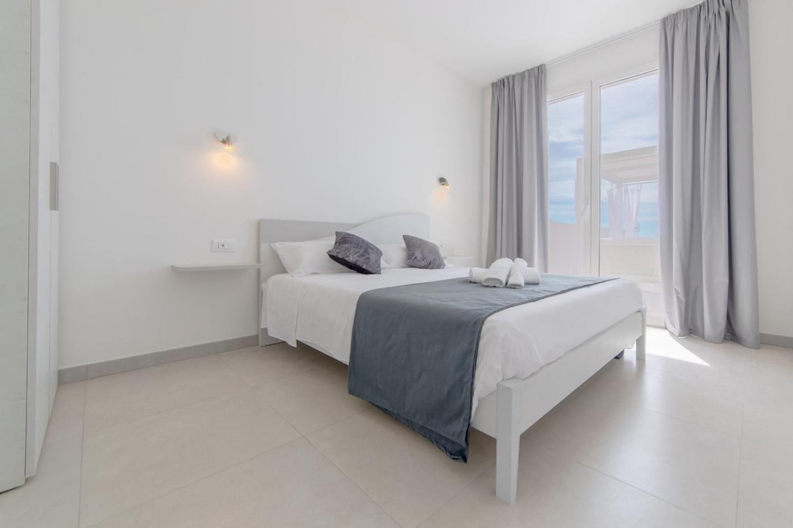 Diva Luxury Suite Торре-Сан-Джованни-Удженто Экстерьер фото