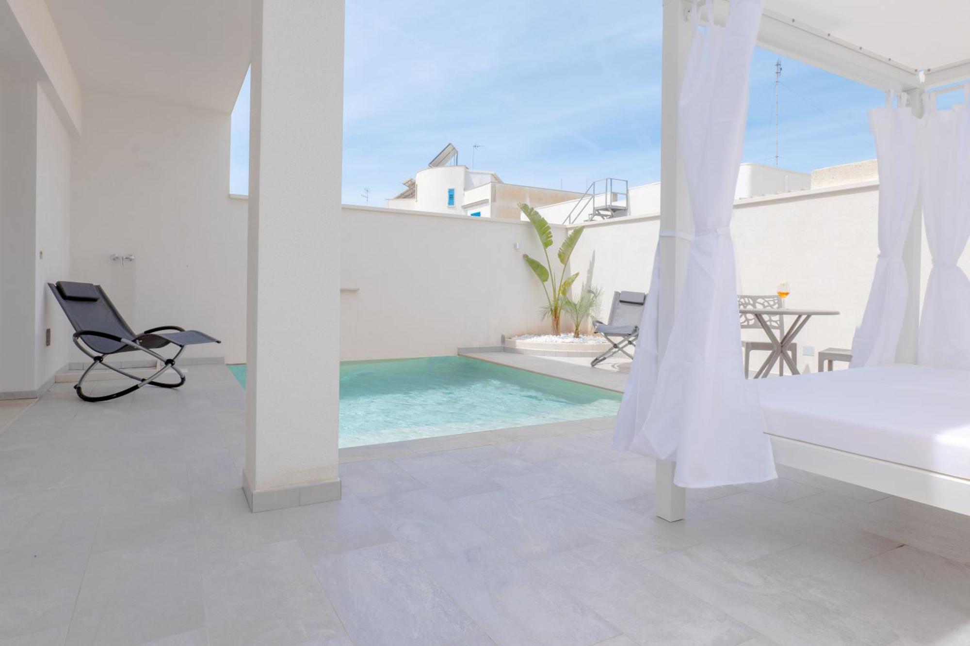 Diva Luxury Suite Торре-Сан-Джованни-Удженто Экстерьер фото