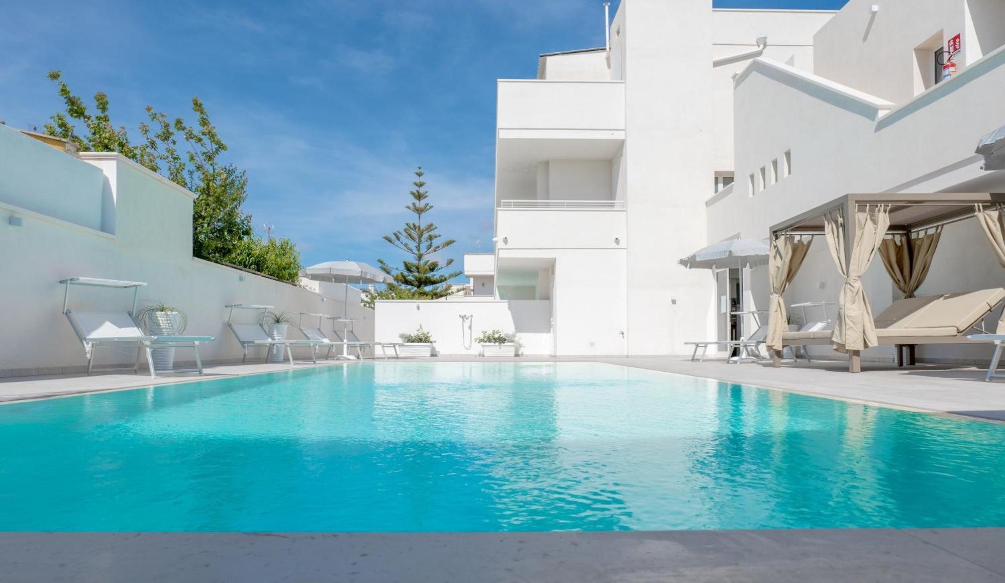 Diva Luxury Suite Торре-Сан-Джованни-Удженто Экстерьер фото