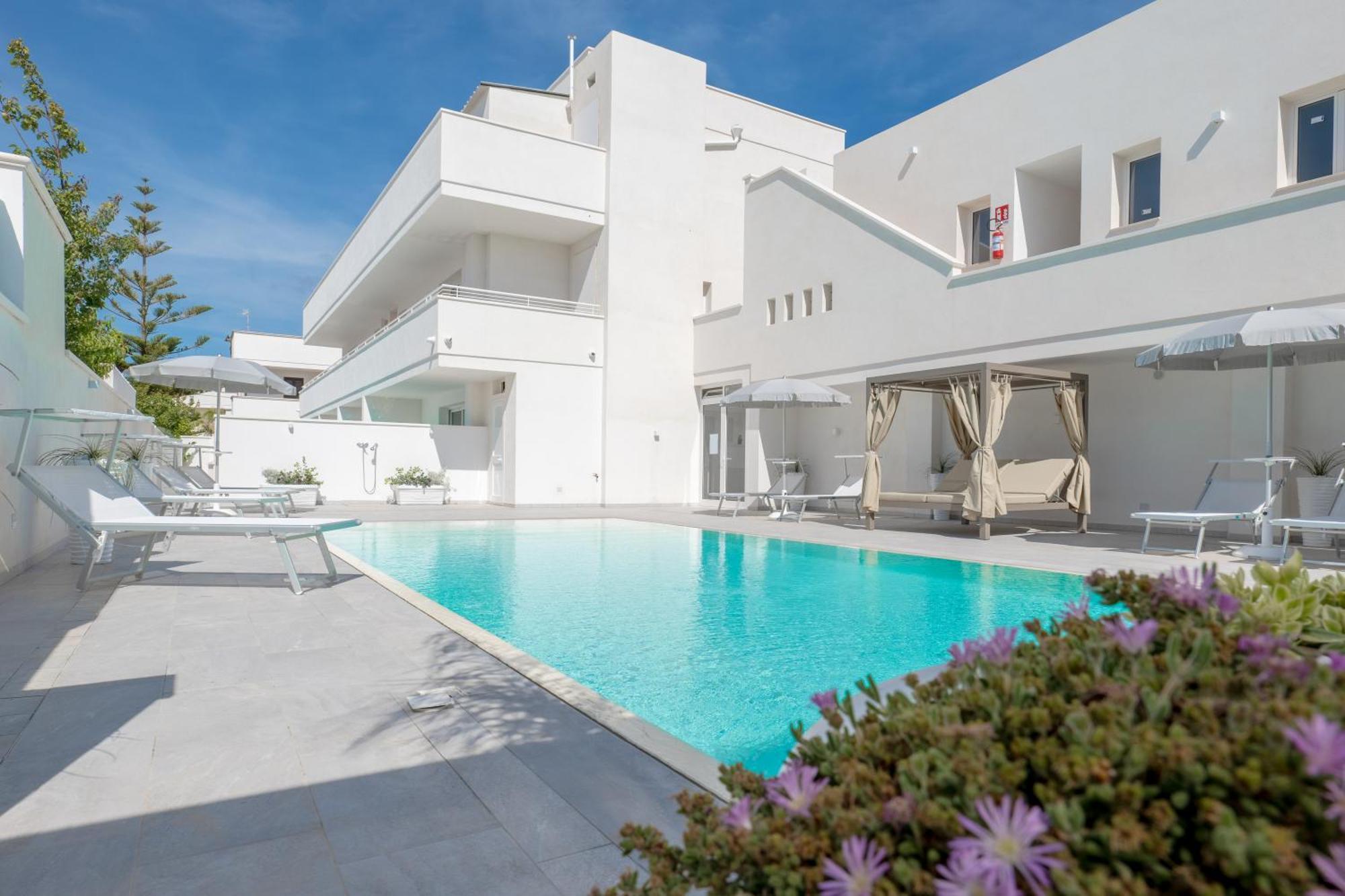 Diva Luxury Suite Торре-Сан-Джованни-Удженто Экстерьер фото